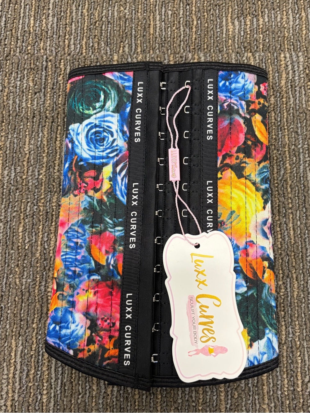 New with tags Luxx Curves Waist Trainer size small, short torso, roses